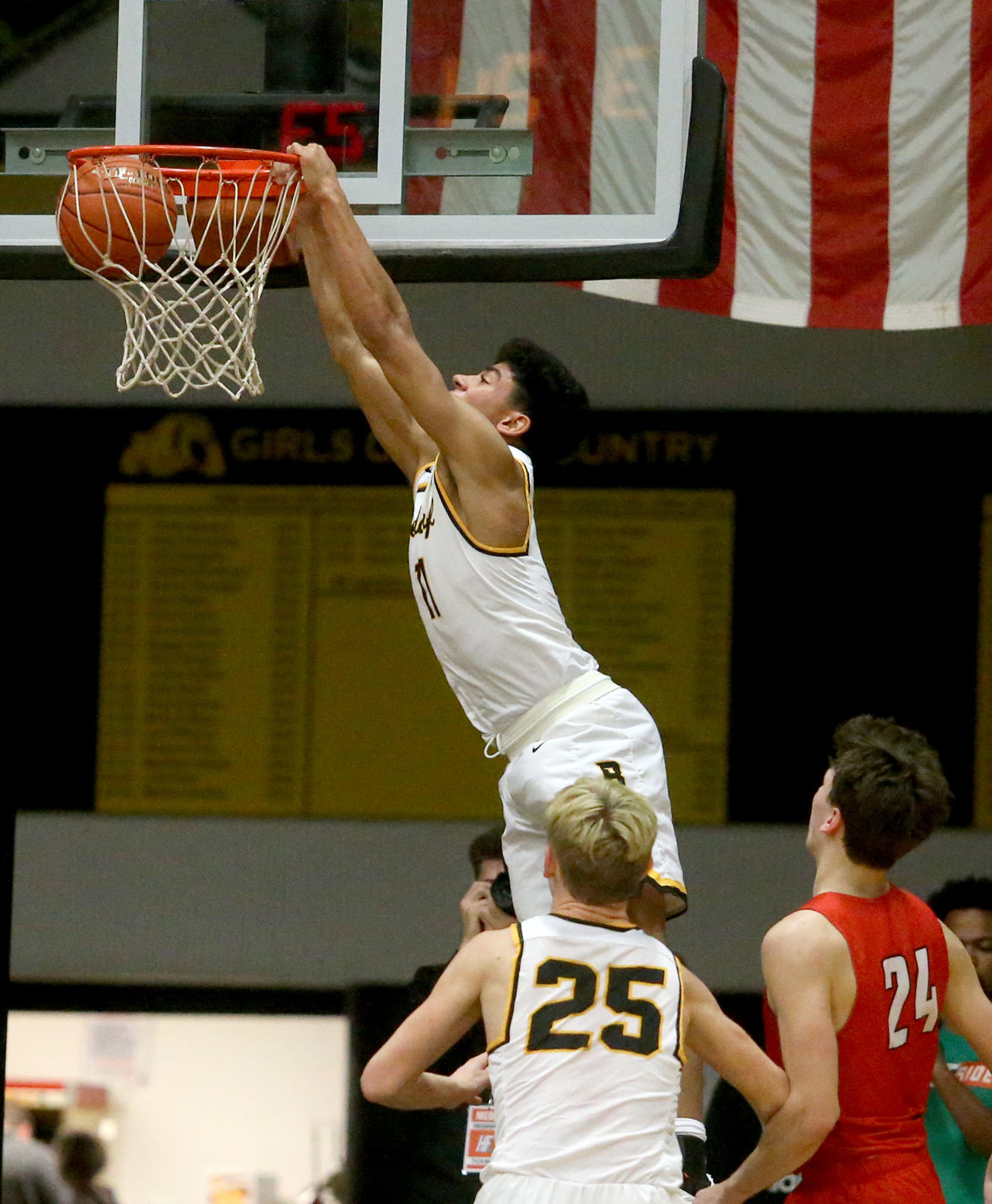 010419-Bett-Assumption-bball-001